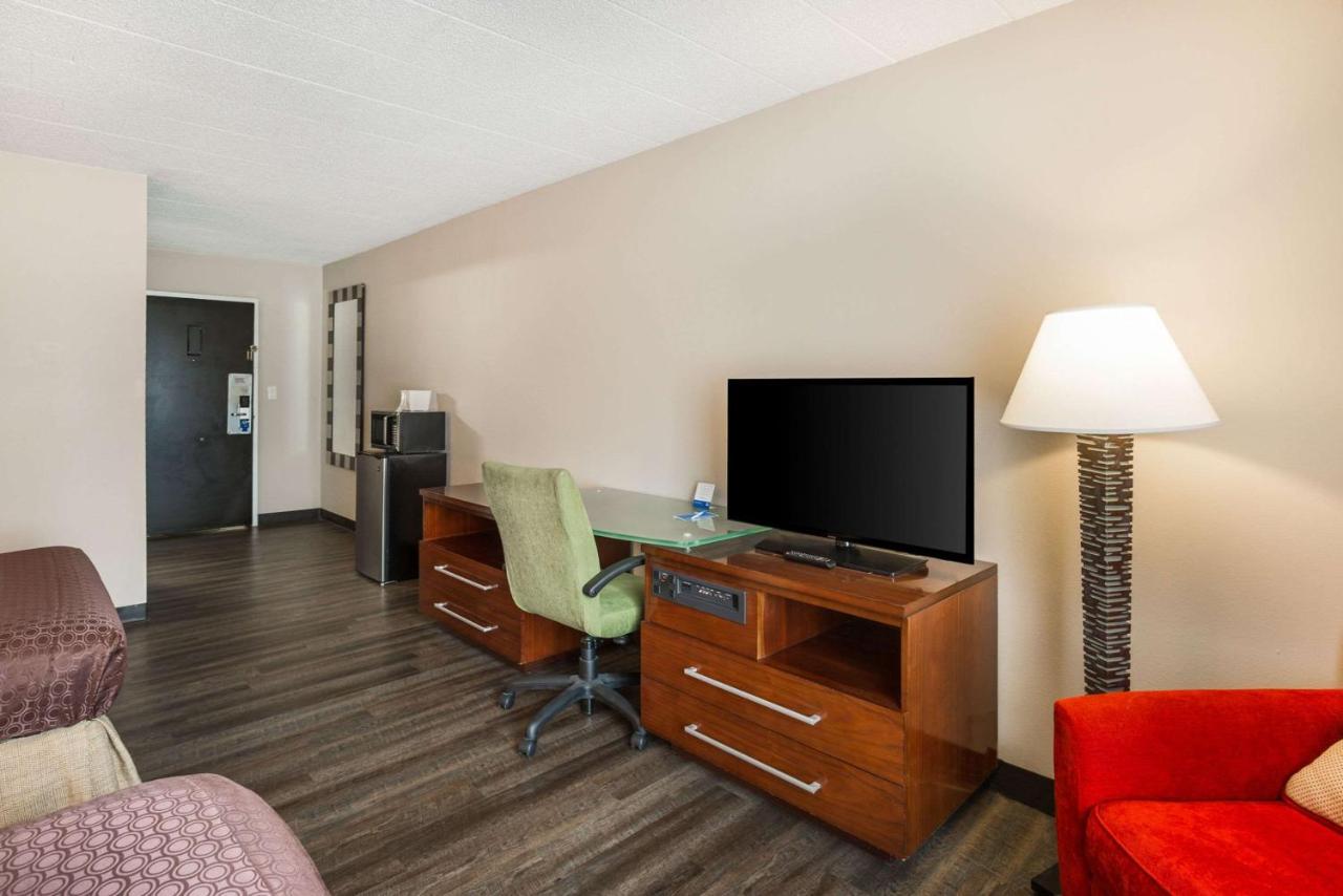 Fairmount Inn & Suites - Stroudsburg, Poconos Delaware Water Gap Εξωτερικό φωτογραφία