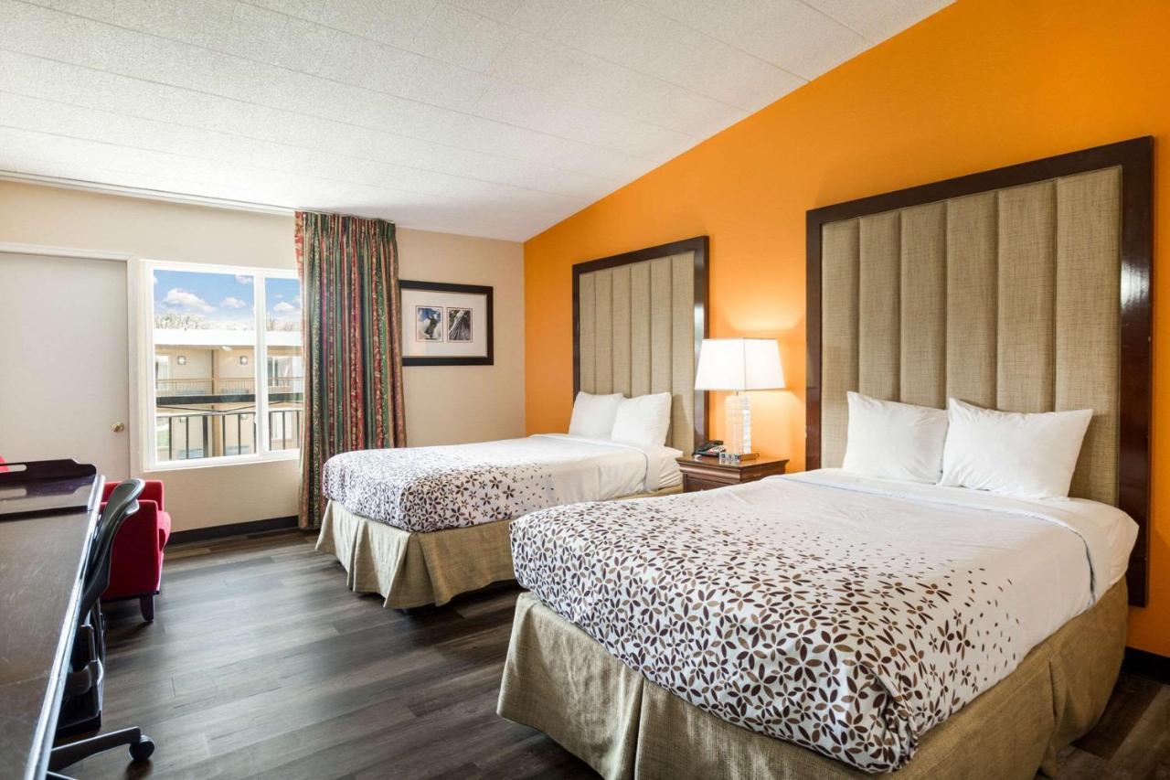 Fairmount Inn & Suites - Stroudsburg, Poconos Delaware Water Gap Εξωτερικό φωτογραφία